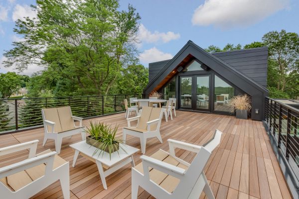 Cost of Deck Construction in Seattle