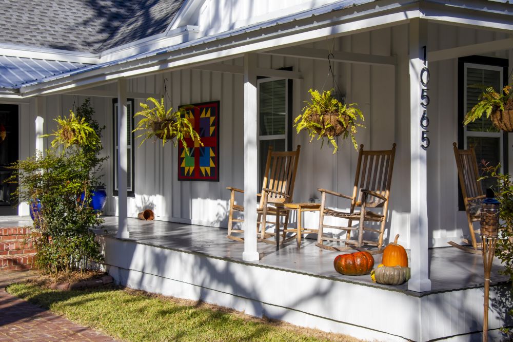 Cost of Front Porch Construction in Seattle