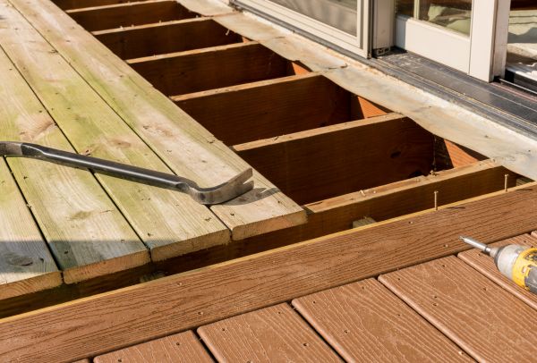 Cost of Old Deck Repair in Seattle