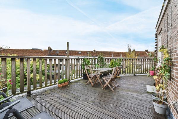 Cost of Balcony Wood Repair in Seattle