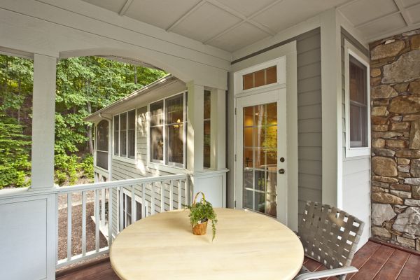 Cost of Covered Porch Installation in Seattle