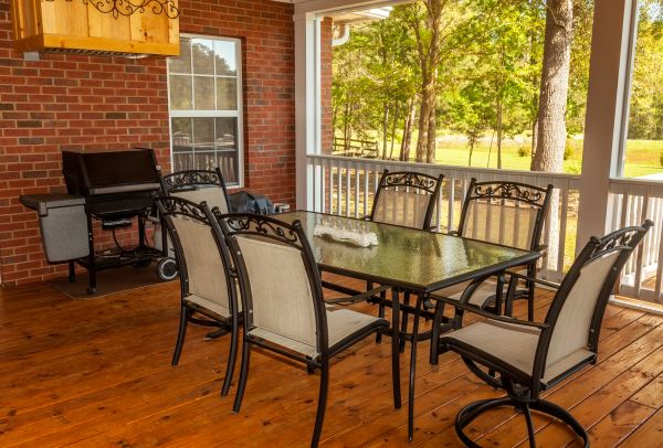 Cost of Residential Deck Installation in Seattle