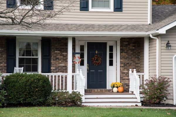 Cost of Front Deck Construction in Seattle