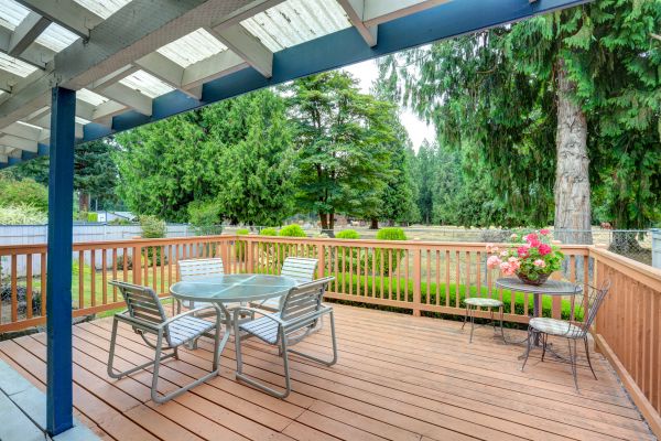 Cost of Deck Carpentry Service in Seattle